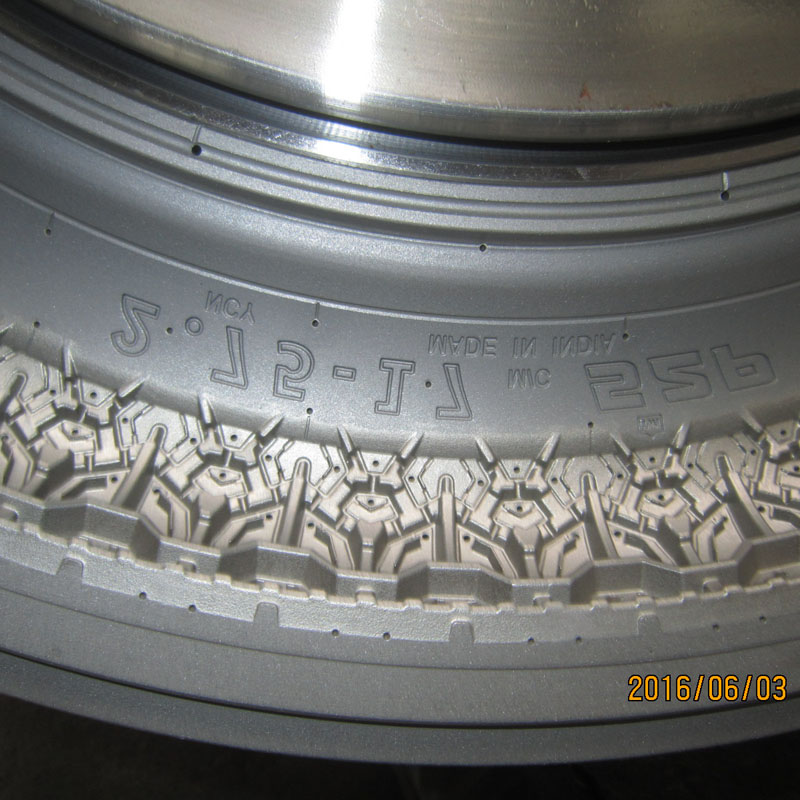 2.75-17 Motorcycle Tire Mold