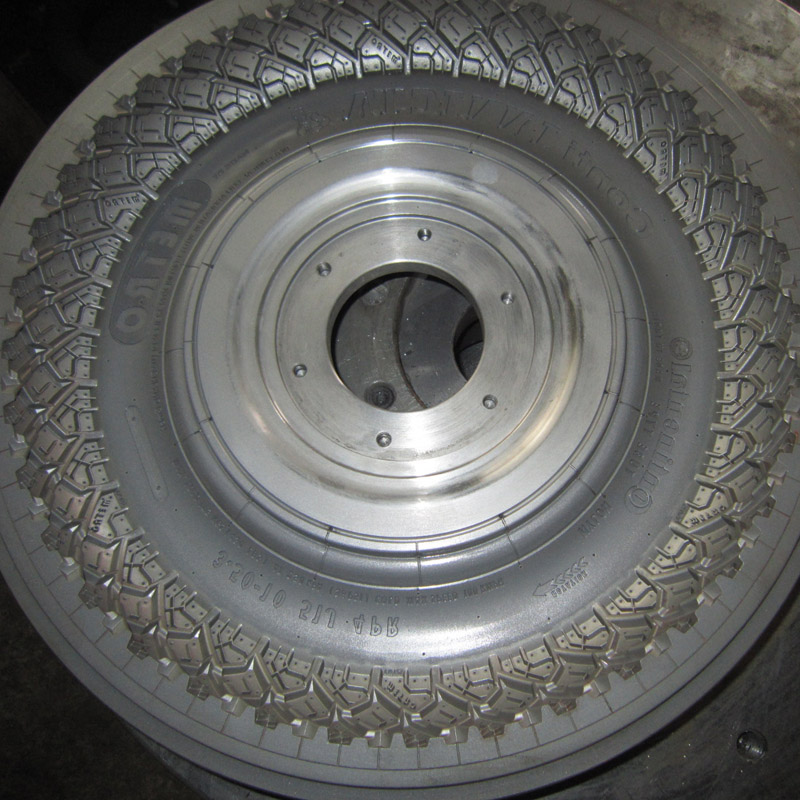 3.50-10 Motorcycle Tire Mold